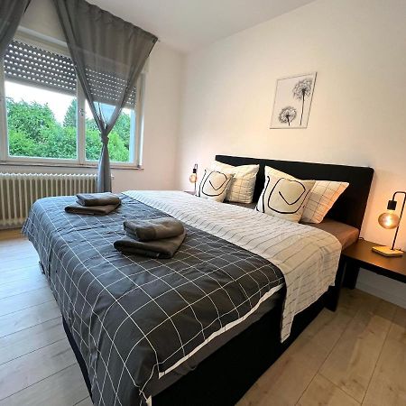 One Bed And One Sofa Bed, Self Check In, Invoice Apartment Мьонхенгладбах Екстериор снимка