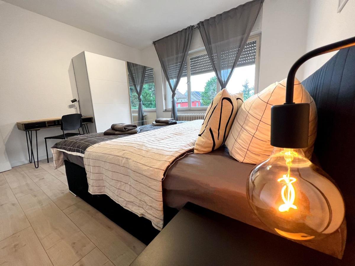 One Bed And One Sofa Bed, Self Check In, Invoice Apartment Мьонхенгладбах Екстериор снимка