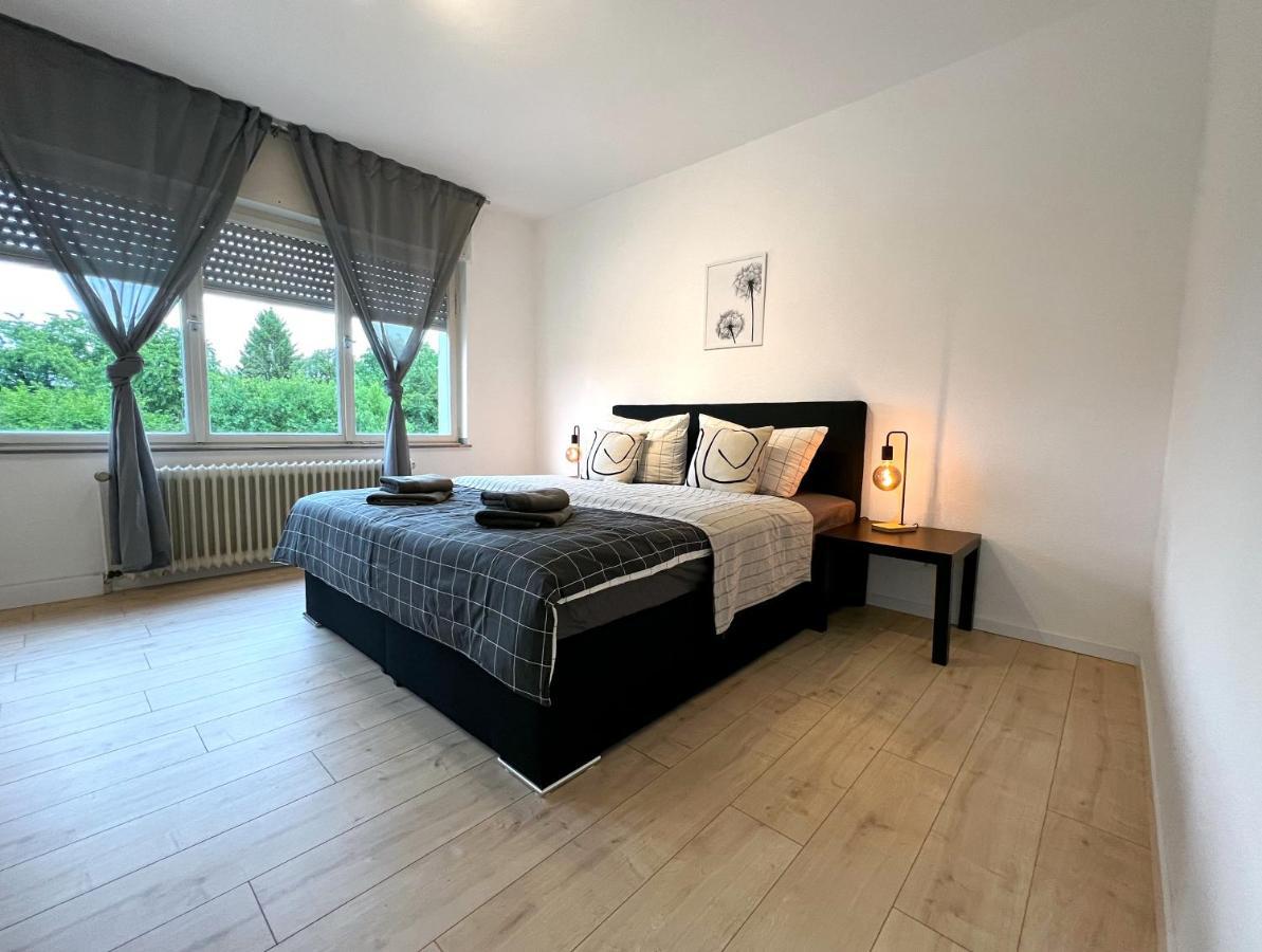 One Bed And One Sofa Bed, Self Check In, Invoice Apartment Мьонхенгладбах Екстериор снимка